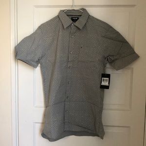 Hurley men’s button-up shortsleeved shirt